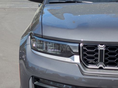 New 2026 Jeep Grand Cherokee L Limited AWD/4WD image 10