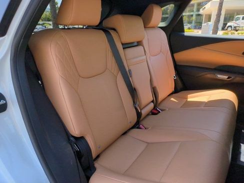 Used 2024 Lexus RX 350 Premium w/ Convenience Package FWD image 28