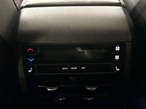 Used 2022 Jeep Grand Cherokee L Overland w/ MOPAR Finishing Package AWD/4WD image 37