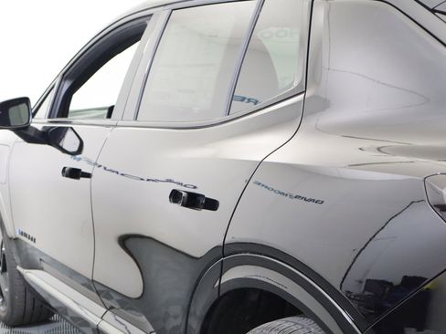 New 2026 Chevrolet Equinox EV RS image 10