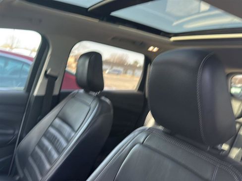 Used 2019 Ford Escape Titanium image 30