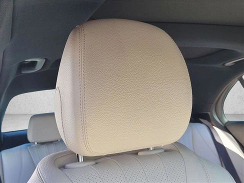 Used 2017 Mercedes-Benz E 300 4MATIC image 14