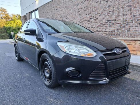 Used 2014 Ford Focus SE FWD image 7