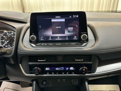 Certified 2024 Nissan Rogue SV image 5