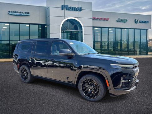 New 2026 Jeep Grand Wagoneer Limited AWD/4WD image 1