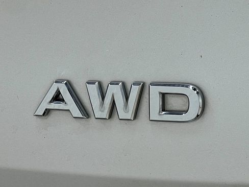 Used 2018 Nissan Rogue S AWD/4WD image 39