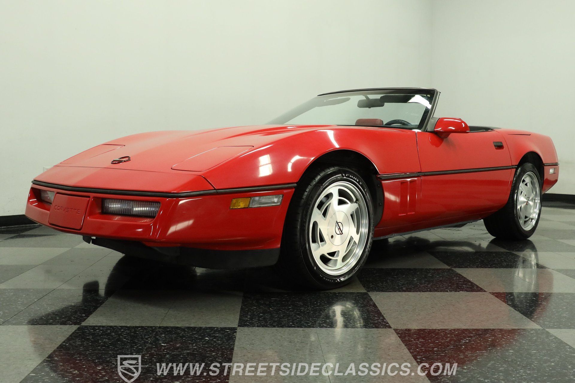 Used 1988 Chevrolet Corvette Convertible RWD image 21