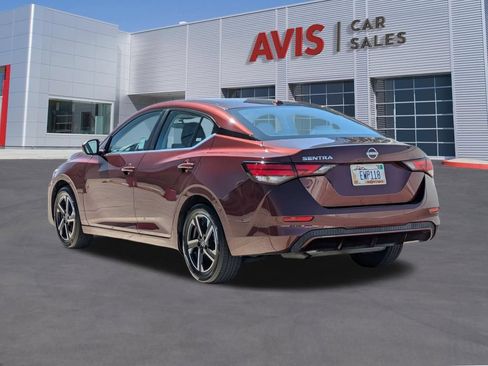 Used 2025 Nissan Sentra SV FWD image 7