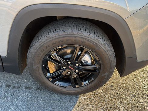 Used 2024 GMC Terrain AT4 image 39