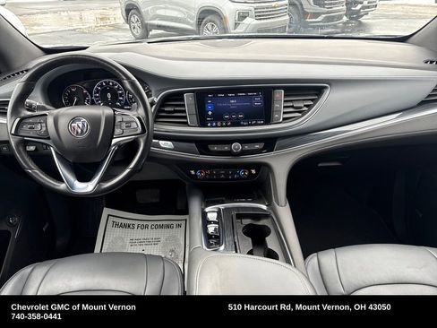 Used 2023 Buick Enclave Premium image 14