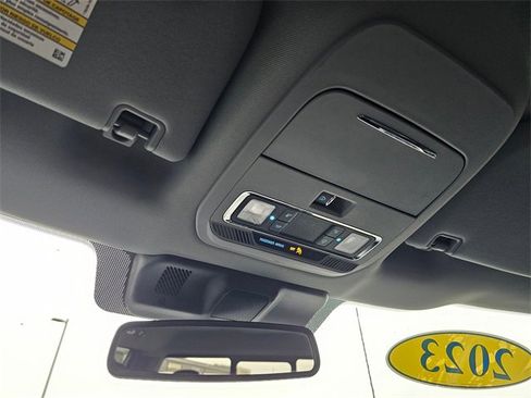 Used 2023 Ford F150 Lariat image 32