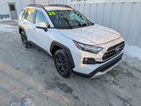 Used 2024 Toyota RAV4 Adventure image 5