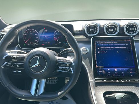Used 2025 Mercedes-Benz C 300 Sedan image 15