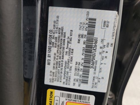 Used 2020 Ford Fusion SE FWD image 33