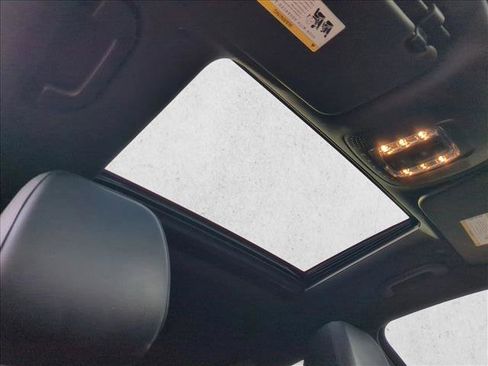 Used 2022 Mercedes-Benz GLE 350 4MATIC image 16