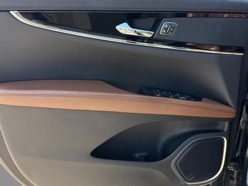 Certified 2022 Lincoln Nautilus Reserve AWD/4WD image 22
