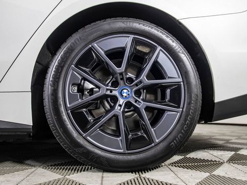 Used 2023 BMW i4 eDrive40 RWD image 40