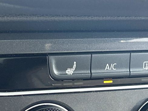 Certified 2024 Volkswagen Tiguan Wolfsburg Edition w/ Panoramic Sunroof Package AWD/4WD image 29