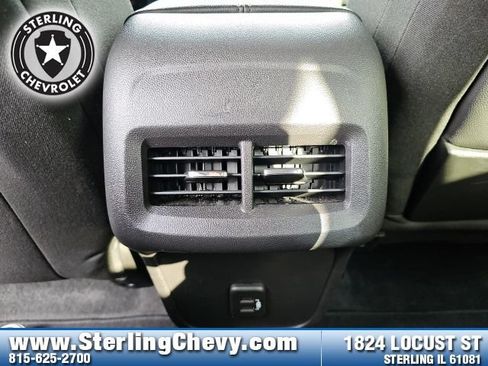 Used 2024 GMC Terrain SLE FWD image 26