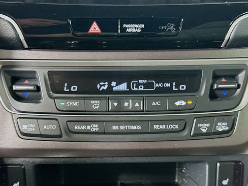 Used 2022 Honda Pilot Special Edition image 23