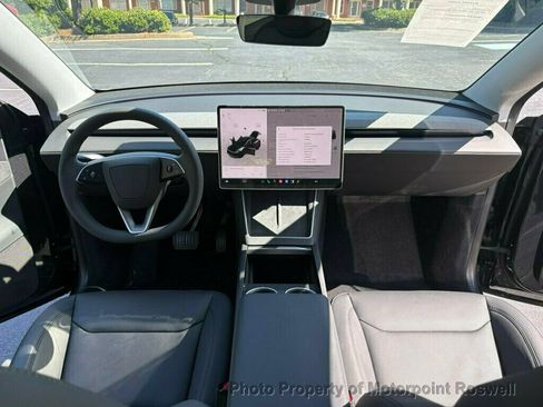 Used 2026 Tesla Model Y 2WD image 14