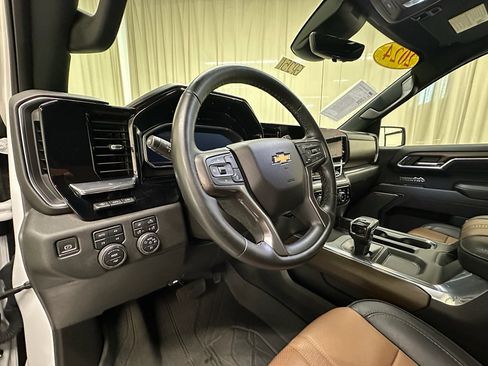 Certified 2024 Chevrolet Silverado 1500 High Country w/ High Country Premium Package image 27