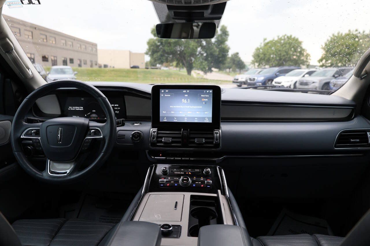Used 2020 Lincoln Navigator L Black Label w/ Cargo Convenience Package AWD/4WD image 13