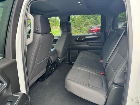 Certified 2024 Chevrolet Silverado 1500 LT Trail Boss image 11