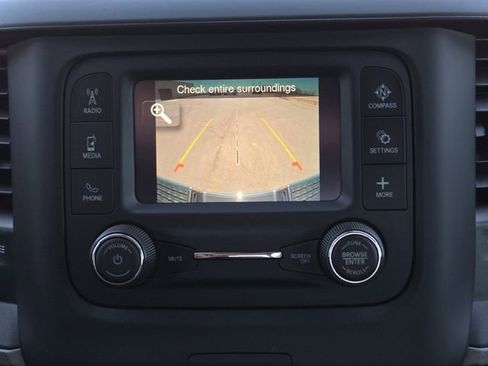 Used 2024 RAM 2500 Tradesman w/ Chrome Appearance Group image 19