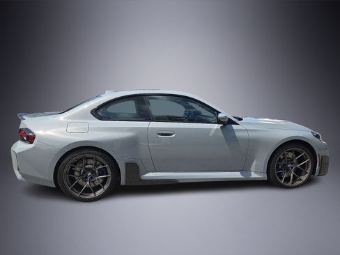 Used 2023 BMW M2 RWD image 7
