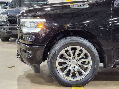 Used 2023 RAM 1500 Laramie AWD/4WD image 5