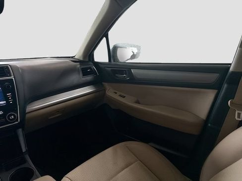 Used 2018 Subaru Outback 2.5i Premium AWD/4WD image 24