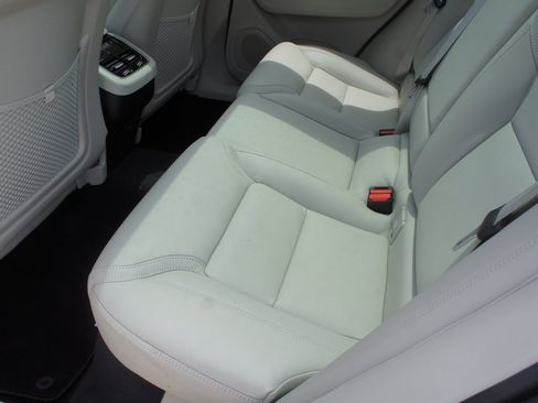 New 2026 Volvo XC60 B5 Ultra w/ Protection Package Premier image 21