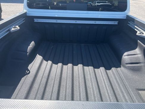 Used 2025 Nissan Frontier Pro-X w/ Pro Convenience Package image 4