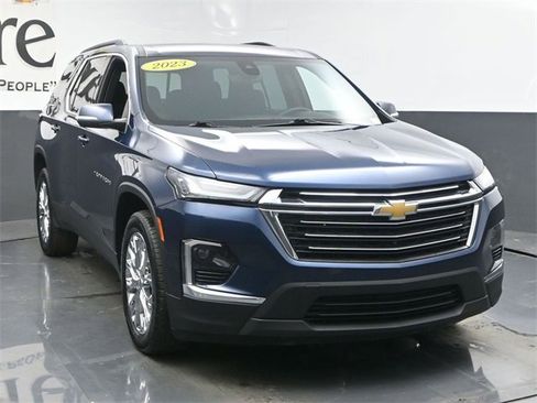 Used 2023 Chevrolet Traverse LT image 51