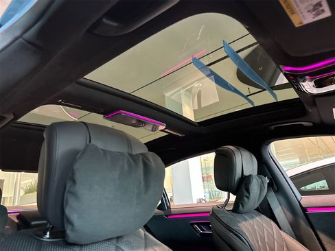 Used 2024 Mercedes-Benz S 580 S 580 image 17