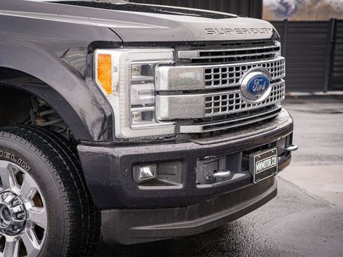 Used 2019 Ford F250 Platinum w/ Platinum Ultimate Package image 4