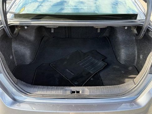 Used 2024 Nissan Altima 2.5 SV image 4