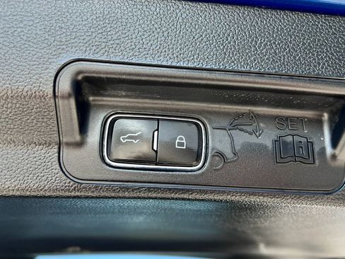 Used 2023 Ford Explorer 4WD image 38