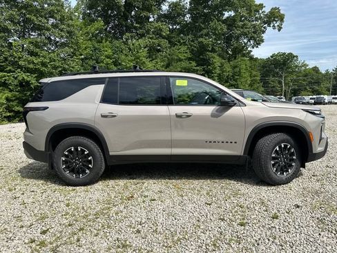 New 2026 Chevrolet Traverse Z71 w/ Driver Confidence Package AWD/4WD image 14
