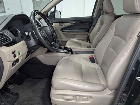 Used 2016 Honda Pilot Touring image 4
