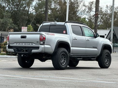 Used 2022 Toyota Tacoma TRD Off-Road w/ Technology Package image 5
