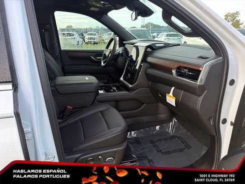 New 2026 GMC Yukon XL Denali w/ Sun & Power Step Package AWD/4WD image 35