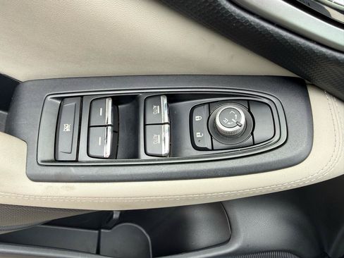 Used 2019 Subaru Forester Limited AWD/4WD image 14