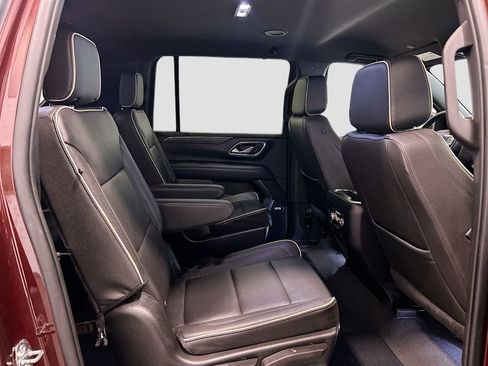 Used 2023 GMC Yukon XL SLT image 27