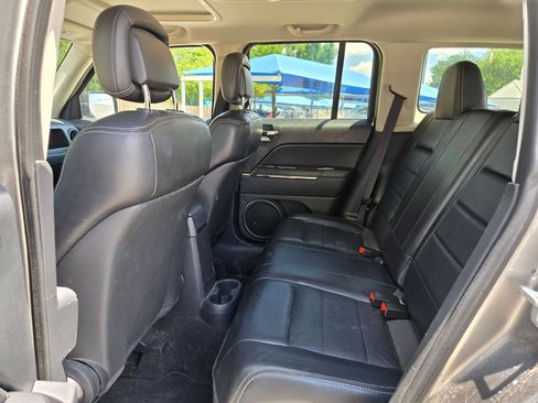 Used 2011 Jeep Patriot Latitude w/ Sun/Sound Group AWD/4WD image 14