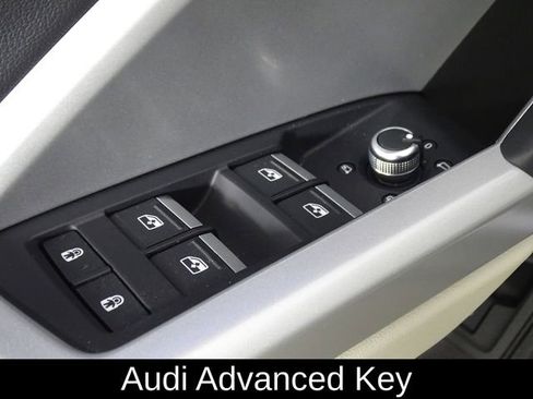 Used 2024 Audi Q3 2.0T Premium Plus image 19