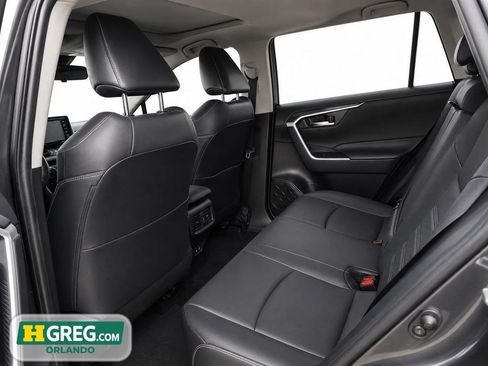 Used 2020 Toyota RAV4 XLE Premium FWD image 16