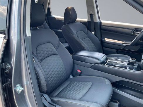 Certified 2023 Nissan Pathfinder S FWD image 8