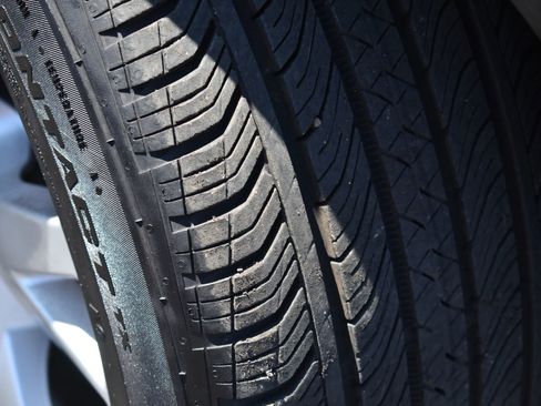 Used 2018 Audi A4 2.0T Ultra Premium w/ Convenience Package image 18